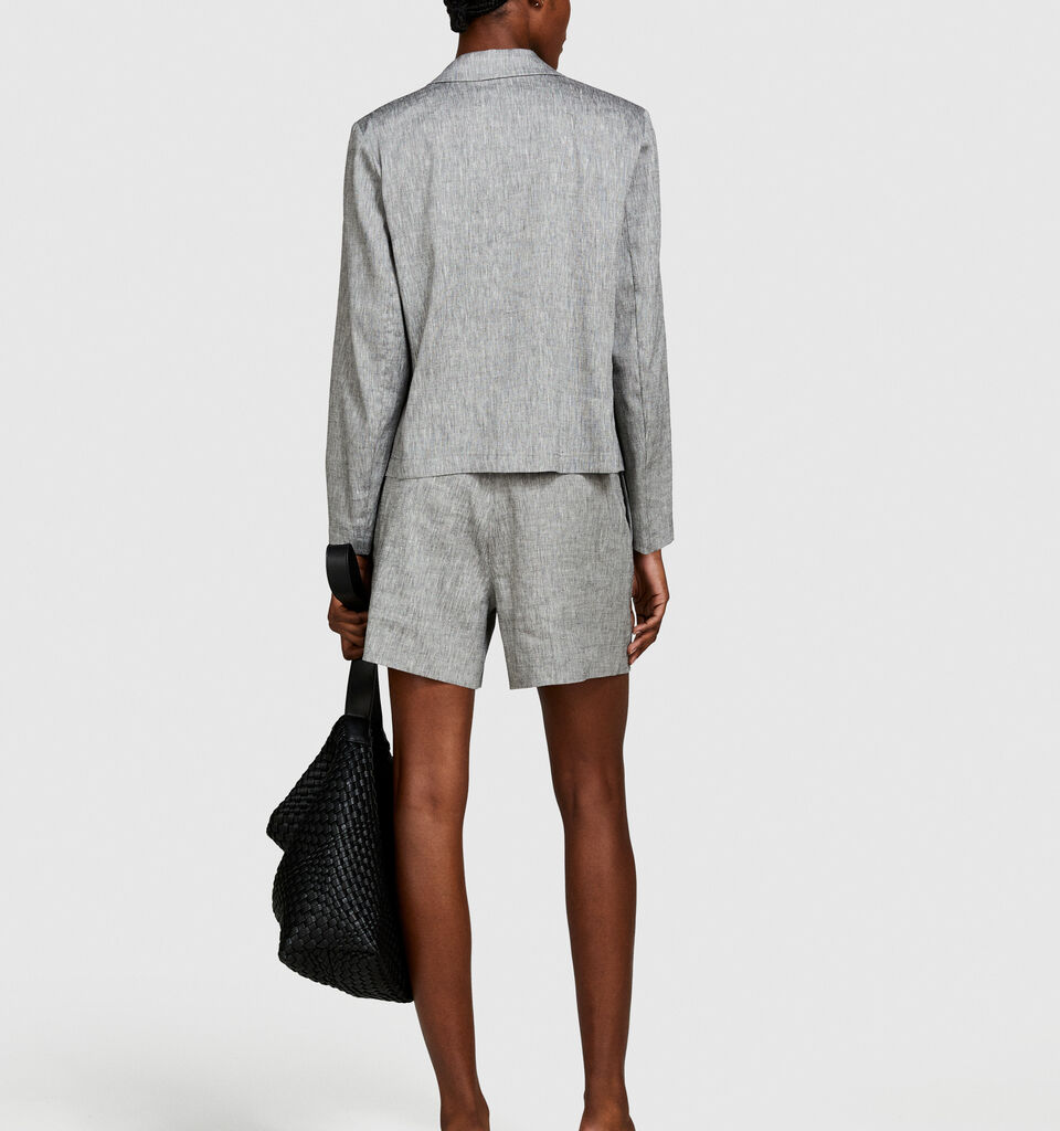 High-waisted shorts - women's shorts - Gray | Sisley image number 3